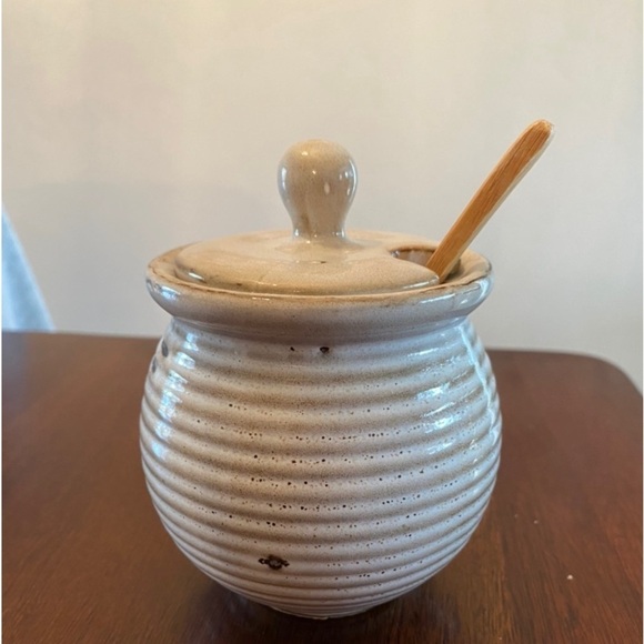 Bloomingville Other - Bloomingville honey pot with dipping spoon